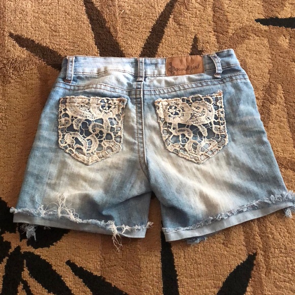 Denim shorts - Picture 2 of 3